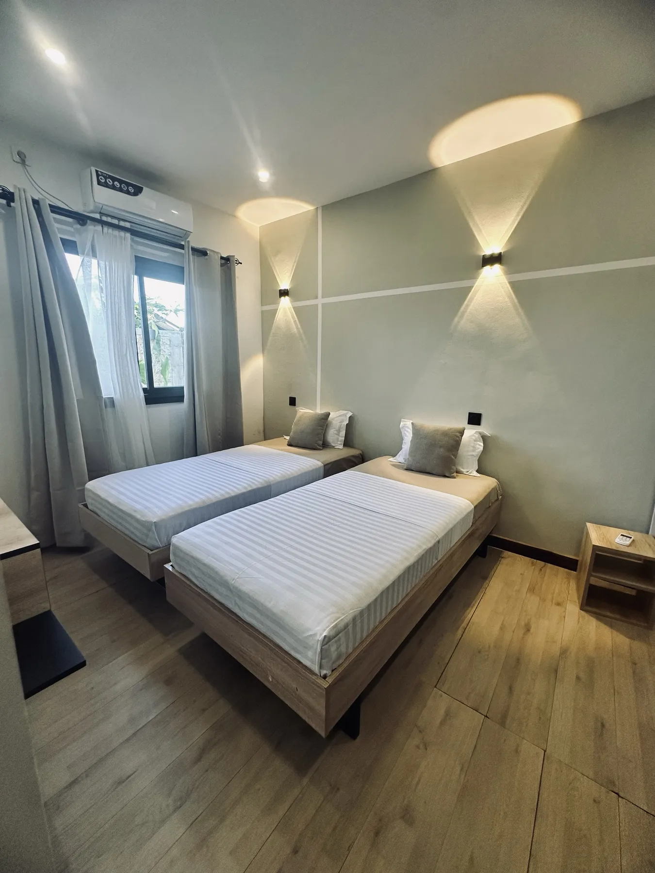 AM Résidence — chambre simple, vue d'ensemble